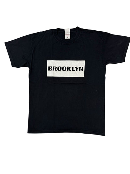 Fruit of the Loom Black T-Shirt – Medium/Large – “BROOKLYN” Print – Premium++ Condition